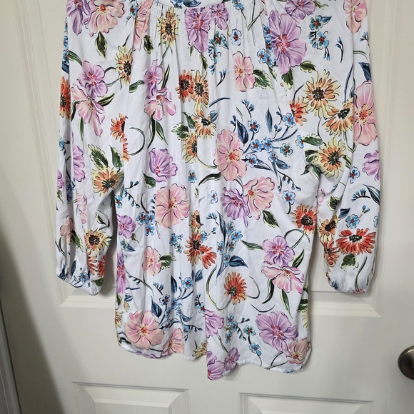 Crown & Ivy Flower Shirt - Picture 3 of 6